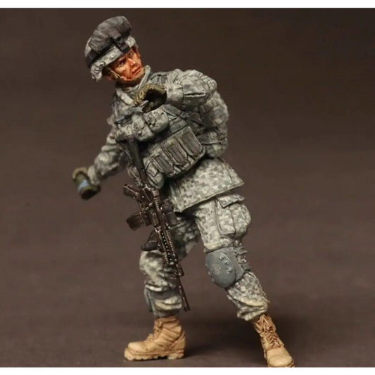 1/35 Resin Model Kit Modern US Army Soldier Throwing a Grenade Unpainted - Model-Fan-Store