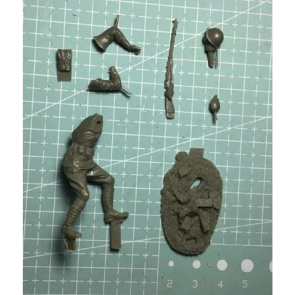 1/35 Resin Model Kit Soviet Soldier Infantryman Shooting Position WW2 Unpainted - Model-Fan-Store