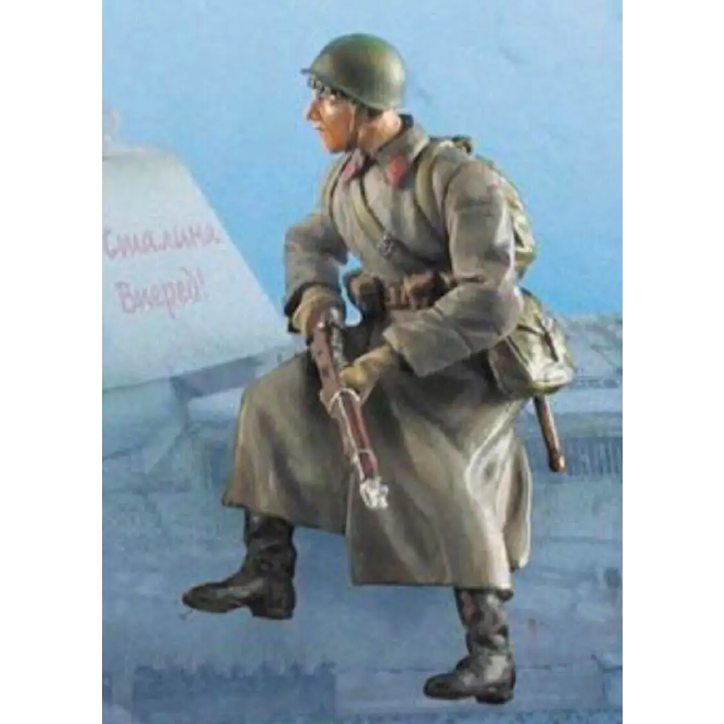 1/35 Resin Model Kit Soviet Soldier Infantryman WW2 Unpainted - Model-Fan-Store