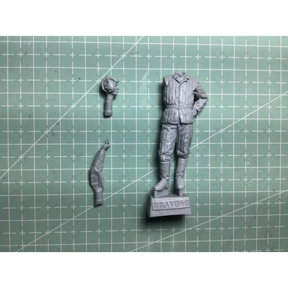 1/35 Resin Model Kit Soviet Soldier Tankman WW2 Unpainted - Model-Fan-Store