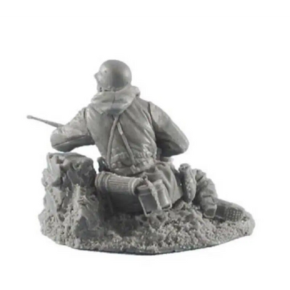 1/35 Resin Model Kit Winter German Soldier Infantryman WW2 Unpainted - Model-Fan-Store