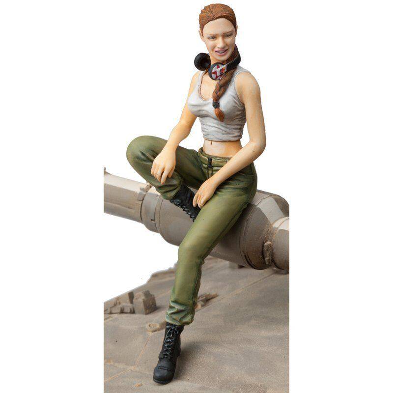 1/16 Resin Model Kit Beautiful Girl Military Soldier Unpainted - Model-Fan-Store