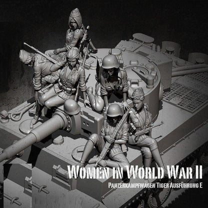 1/35 6pcs Resin Model Kit German Soldiers Girl Tank Raiders WW2 Fantasy Unpainted - Model-Fan-Store