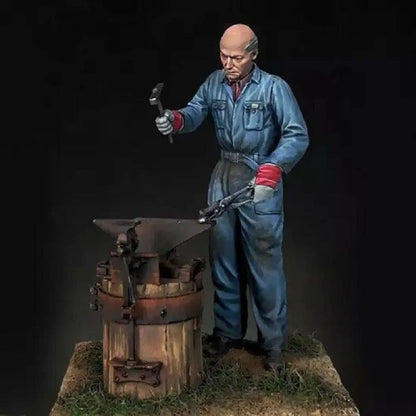 1/35 Resin Model Kit German Blacksmith WW2 Unpainted - Model-Fan-Store