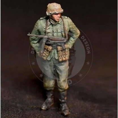 1/35 Resin Model Kit German Soldier Infantryman WW2 Unpainted - Model-Fan-Store