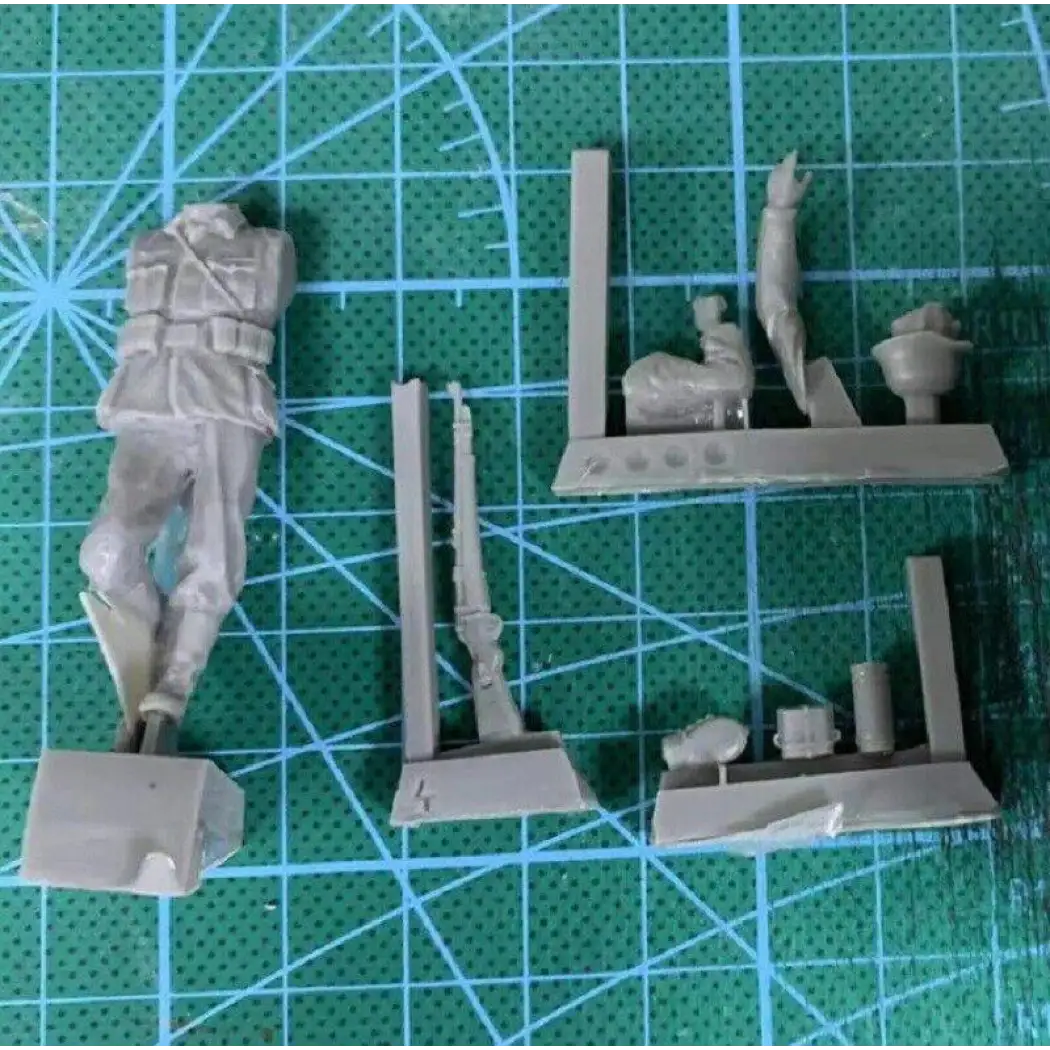 1/35 Resin Model Kit German Soldier Infantryman WW2 Unpainted - Model-Fan-Store