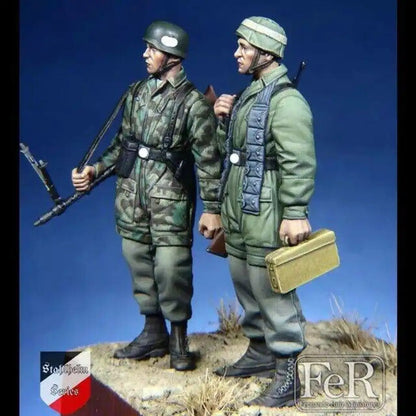 1/35 Resin Model Kit German Soldiers Paratroopers WW2 Unpainted - Model-Fan-Store